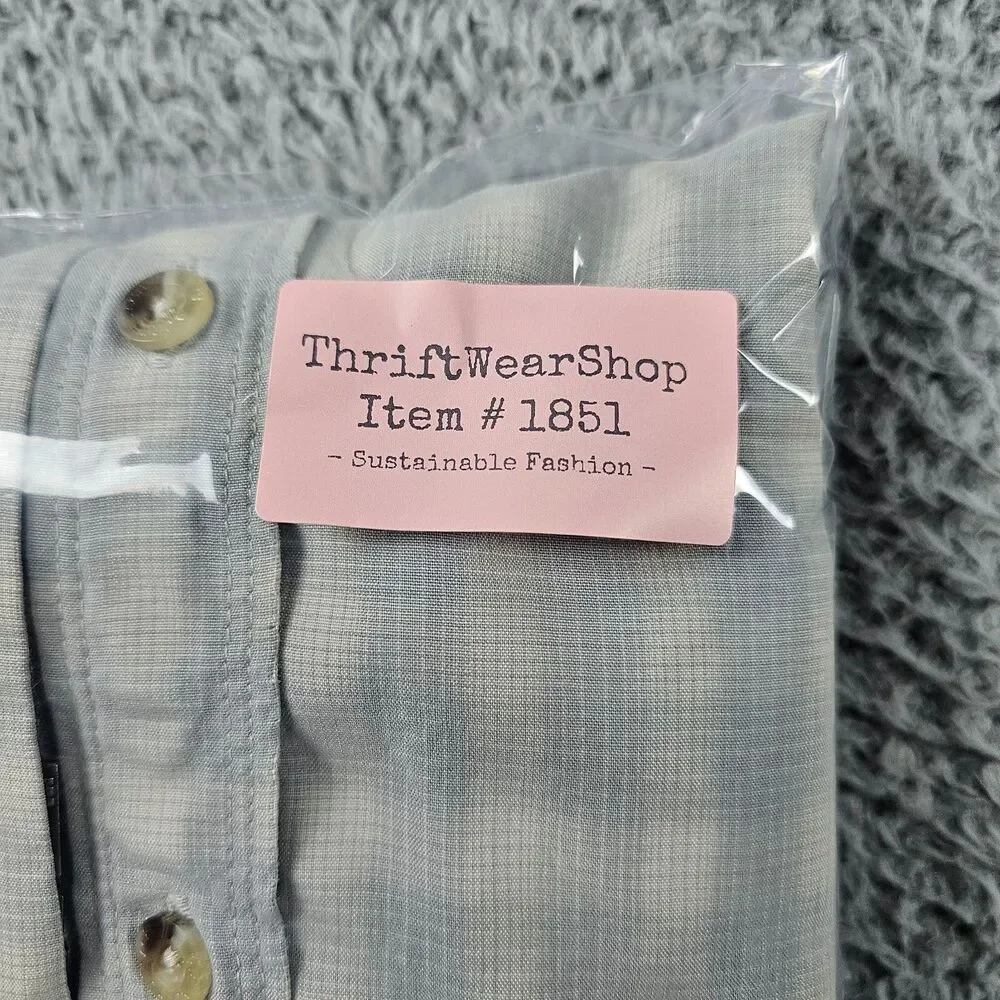 North Face Shirt Mens Medium Gray Tartan Plaid Button Up Pockets Hiking Outdoor